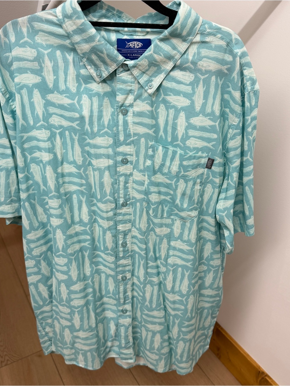 AFTCO Men’s Aqua Fish-Print Short Sleeve Button-Up Shirt - XL